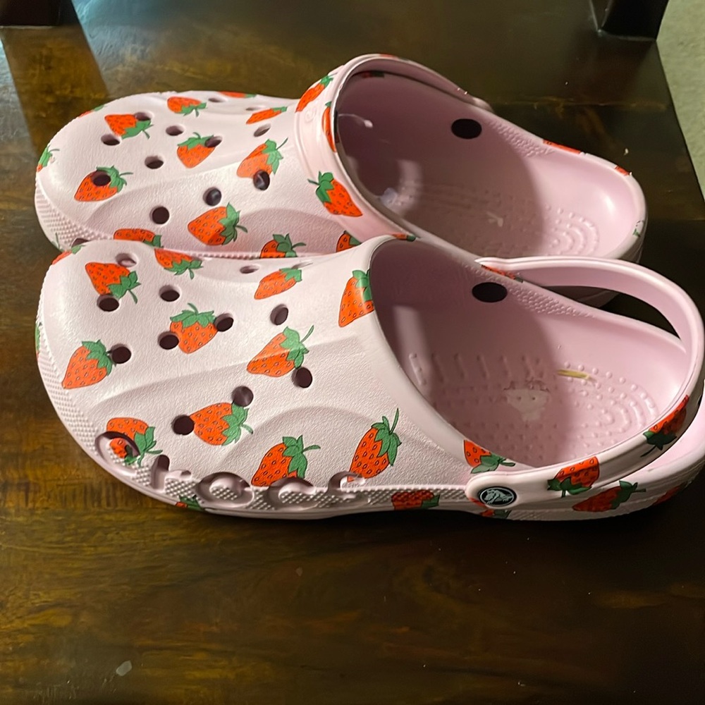 COPY - Crocs(strawberry)